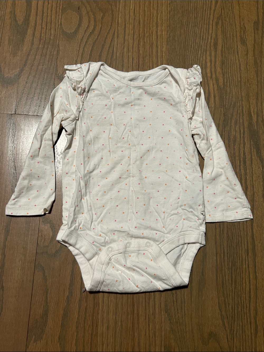 Old Navy & Gap Long Sleeve White and Red Baby Bodysuit Set - Picture 7 of 9